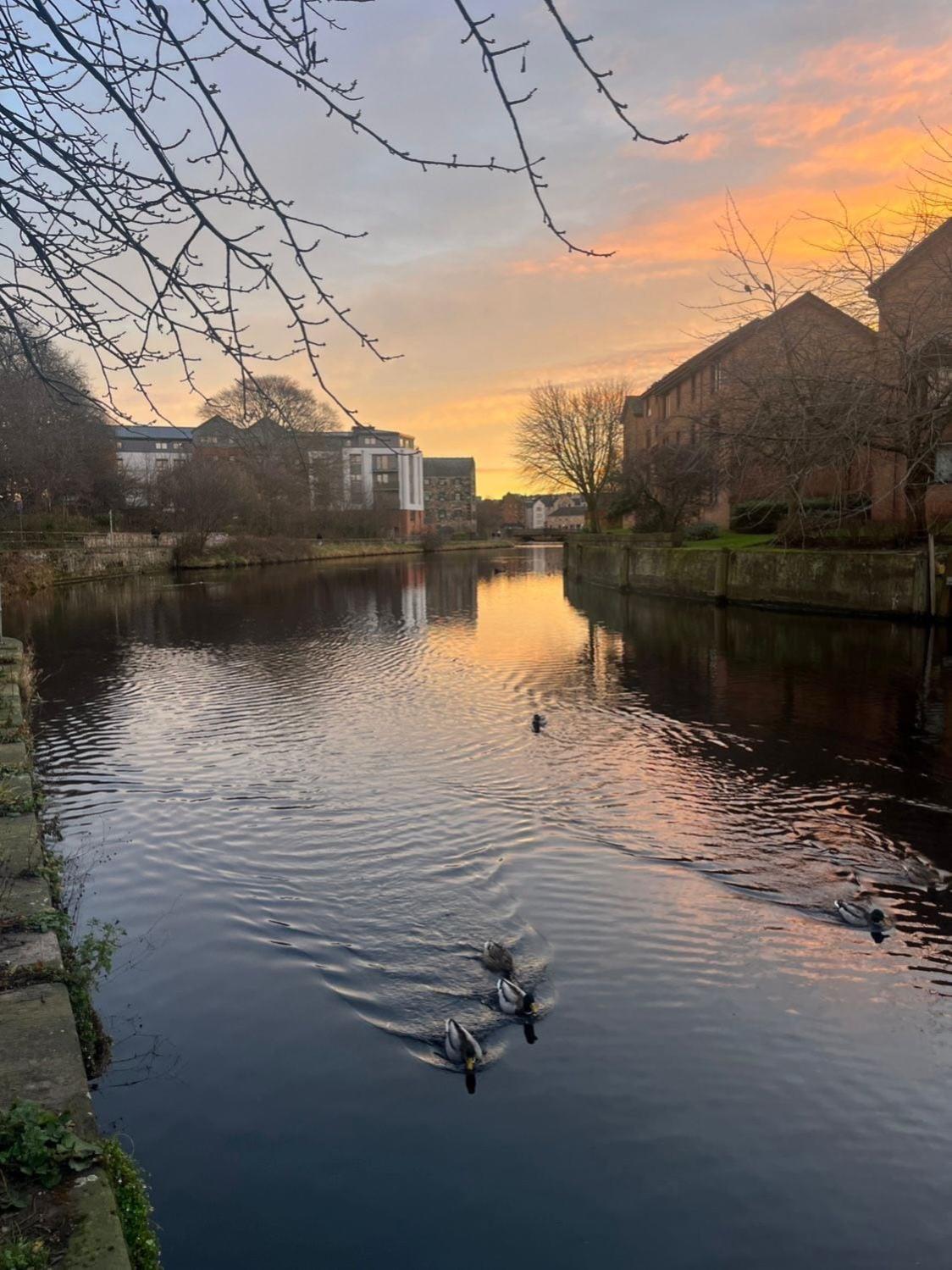 Apartamento Cozy Flat In The Heart Of Leith Edimburgo Exterior foto